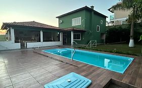 Casa familiar com piscina Penedo RJ